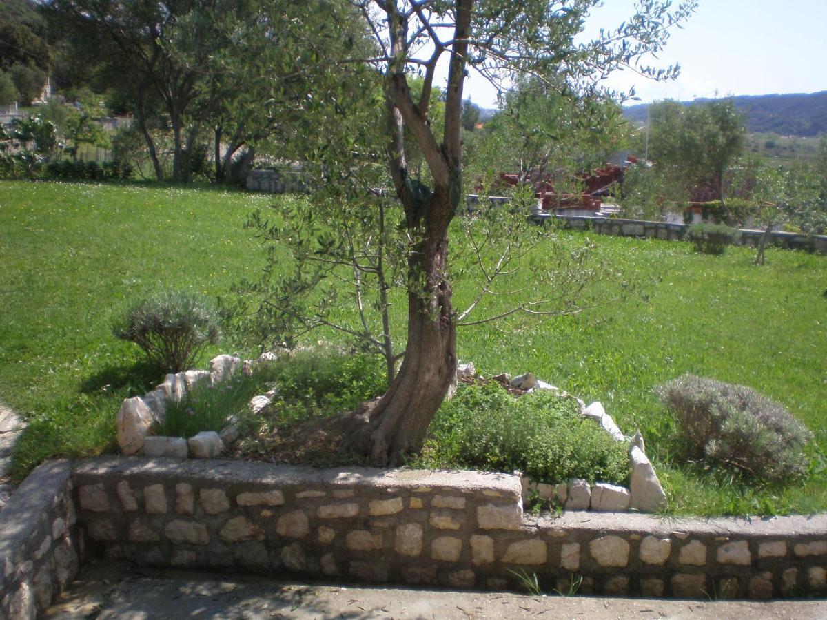 Apartment Zorka Supetarska Draga Εξωτερικό φωτογραφία
